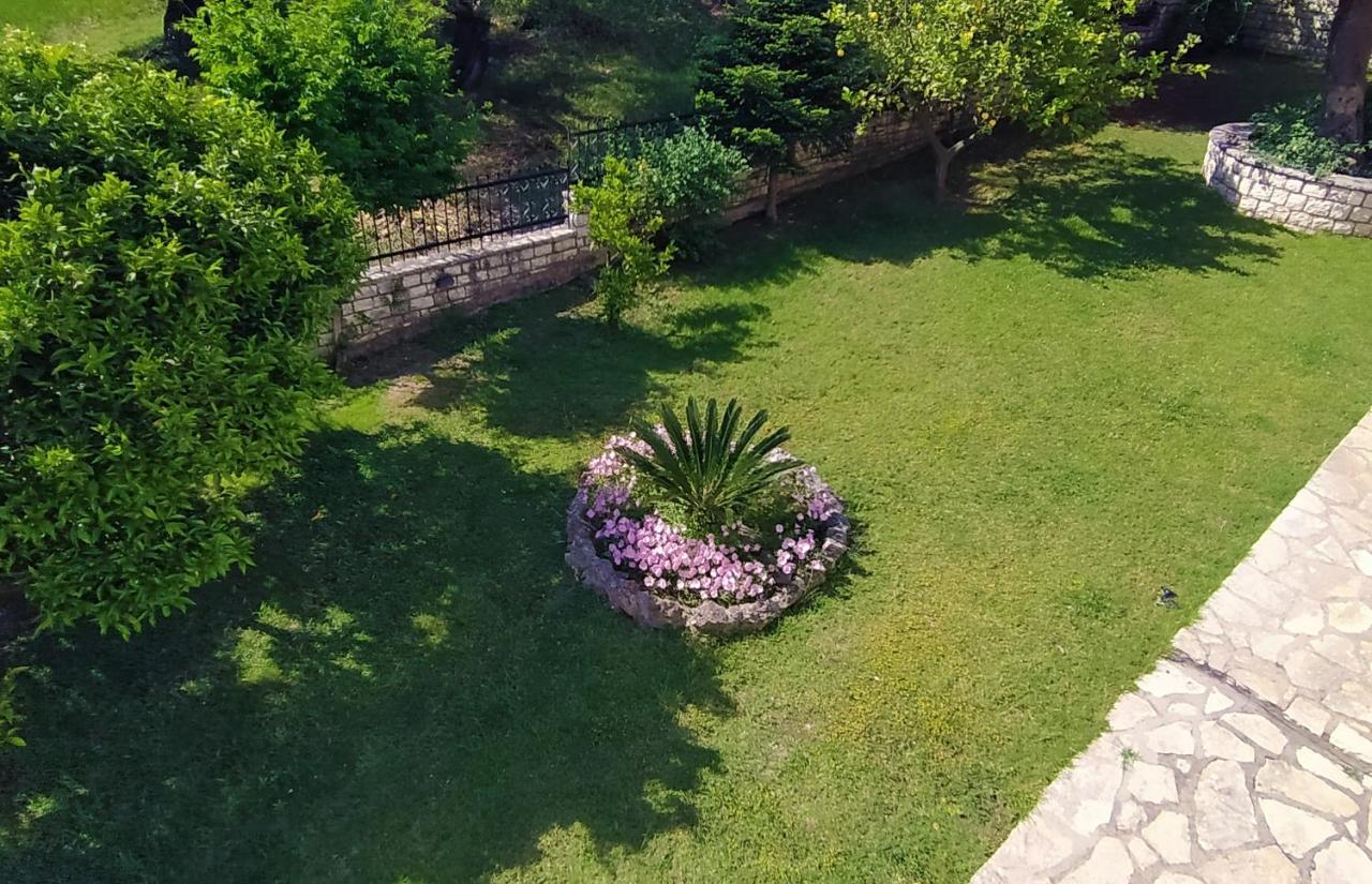 Outparga Apartment 4 Екстериор снимка