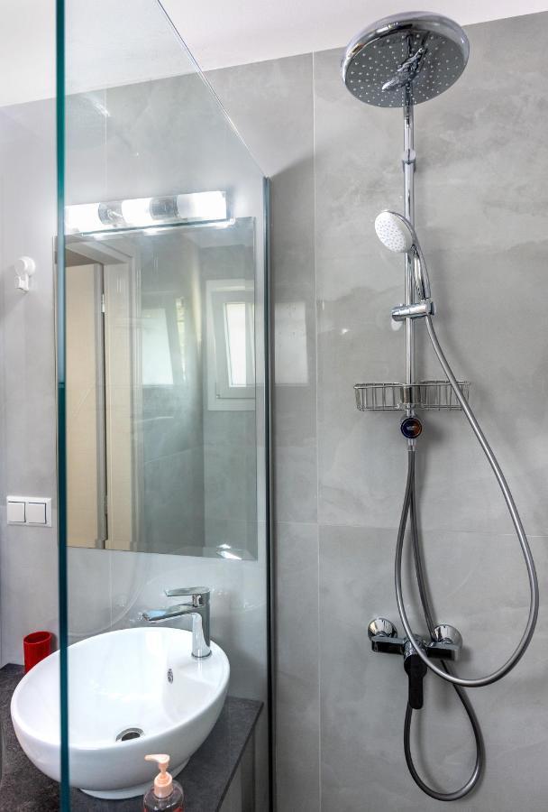 Outparga Apartment 4 Екстериор снимка